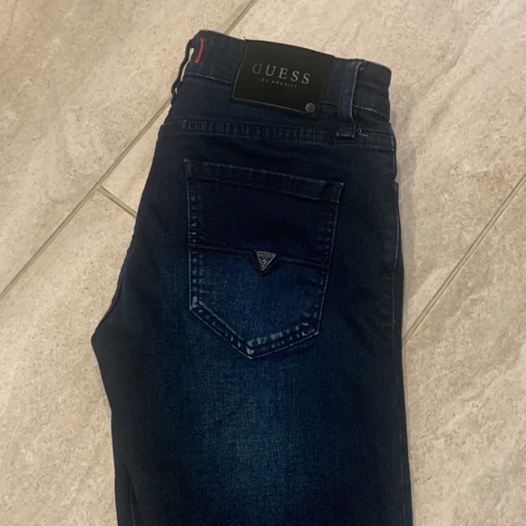 Mens guess jeans size 29x32 - Picture 2 of 4